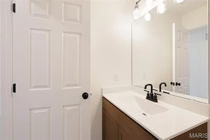 31 Bluestem Court, Lake St. Louis, MO 63367 — listing photo 26 of 28