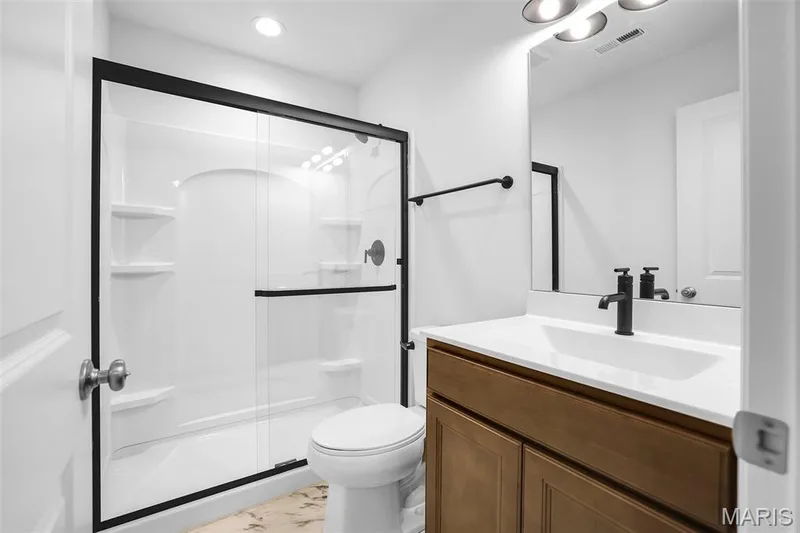 168 Sunset Terrace Drive, O'Fallon, MO 63385 — listing photo 4 of 24