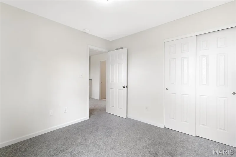 384 Butterfly Garden Lane, Wentzville, MO 63385 — listing photo 2 of 22