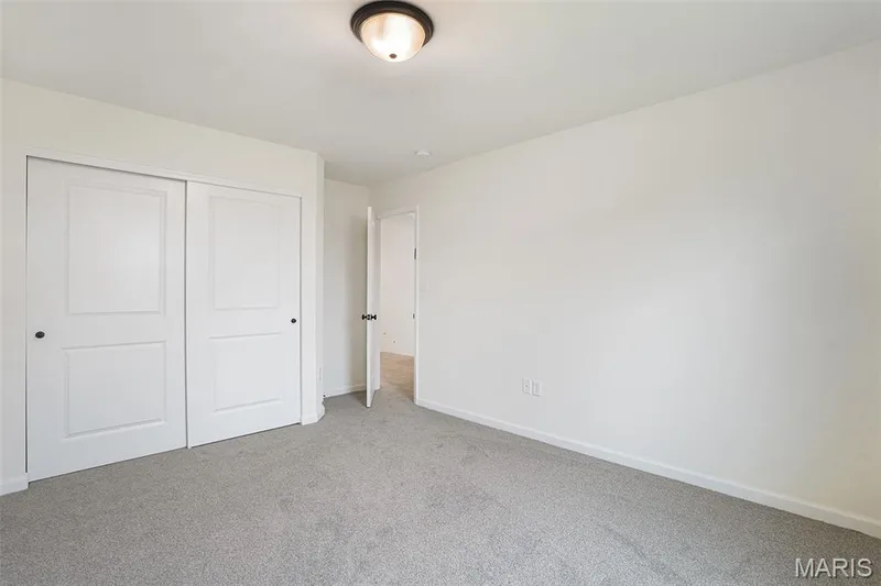 35 Bluestem Court, Lake St. Louis, MO 63367 — listing photo 6 of 32