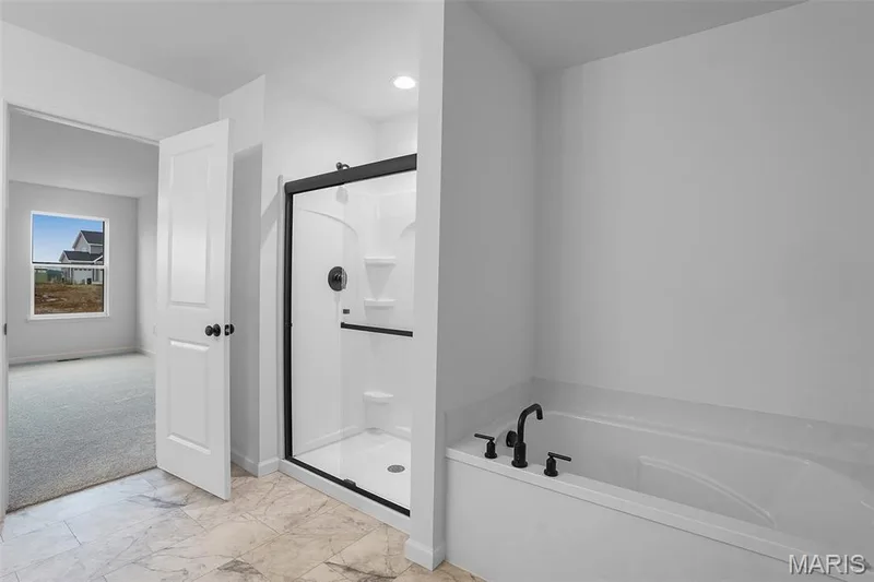 35 Bluestem Court, Lake St. Louis, MO 63367 — listing photo 10 of 32