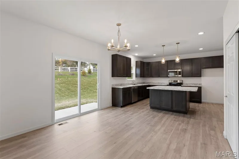 27 Shady Elm Court, St Charles, MO 63301 — listing photo 24 of 34