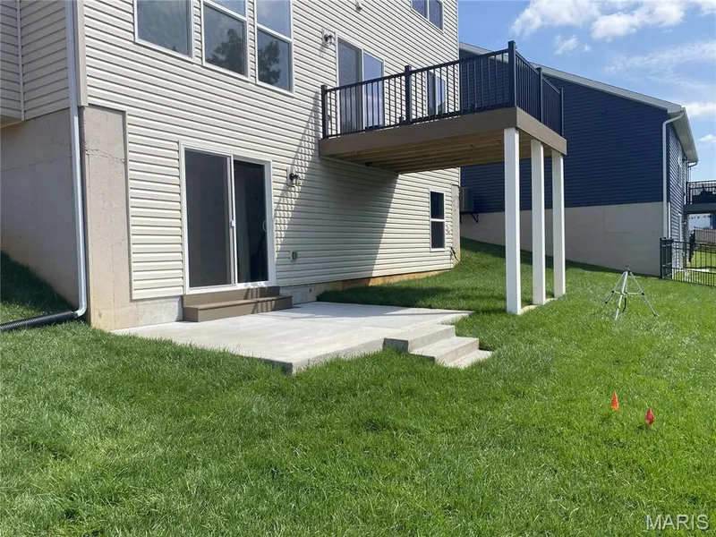 609 Brinton, Wentzville, MO 63385 — listing photo 13 of 15