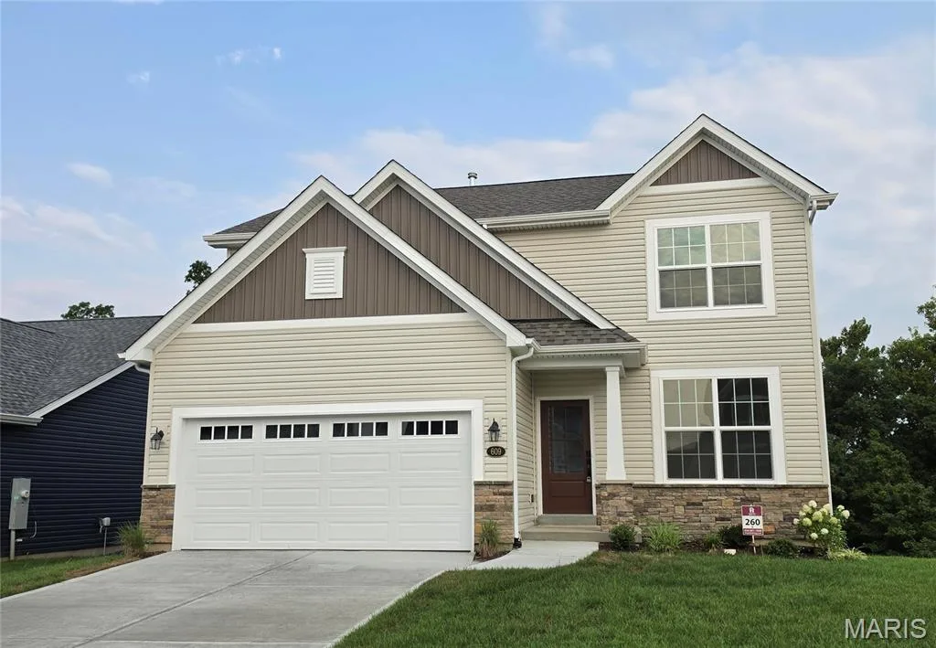 609 Brinton, Wentzville, MO 63385 — listing photo 1 of 15
