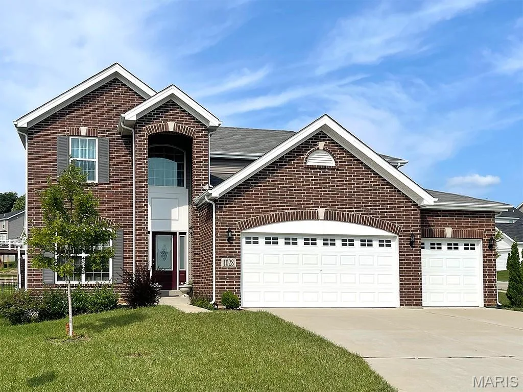 2 Nottingham at Harvest Estate, O'Fallon, MO 63385 — listing photo 1 of 34
