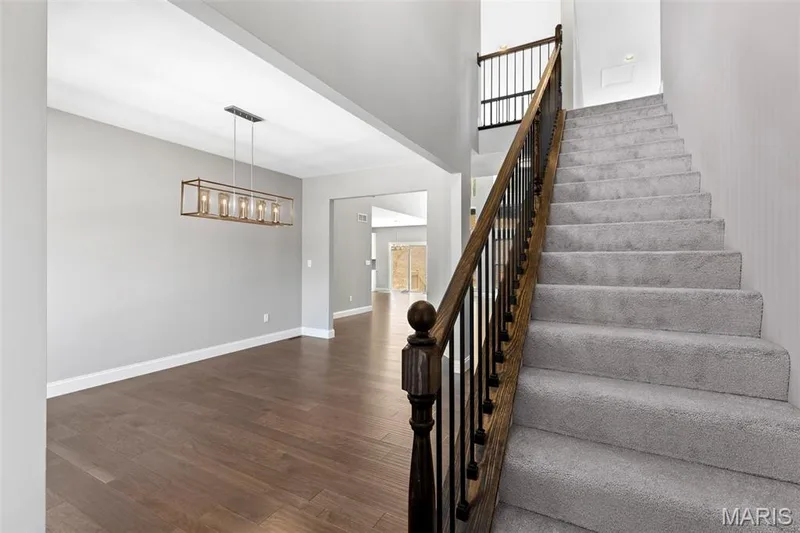 2 Pin Oak at Harvest Estates, O'Fallon, MO 63385 — listing photo 4 of 32
