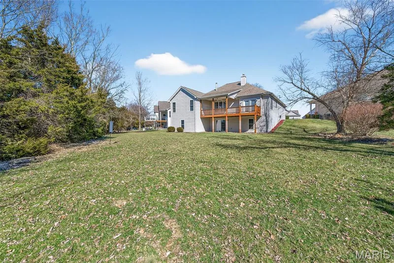 2098 Hawks Landing Drive #S, Lake St. Louis, MO 63367 — listing photo 2 of 85