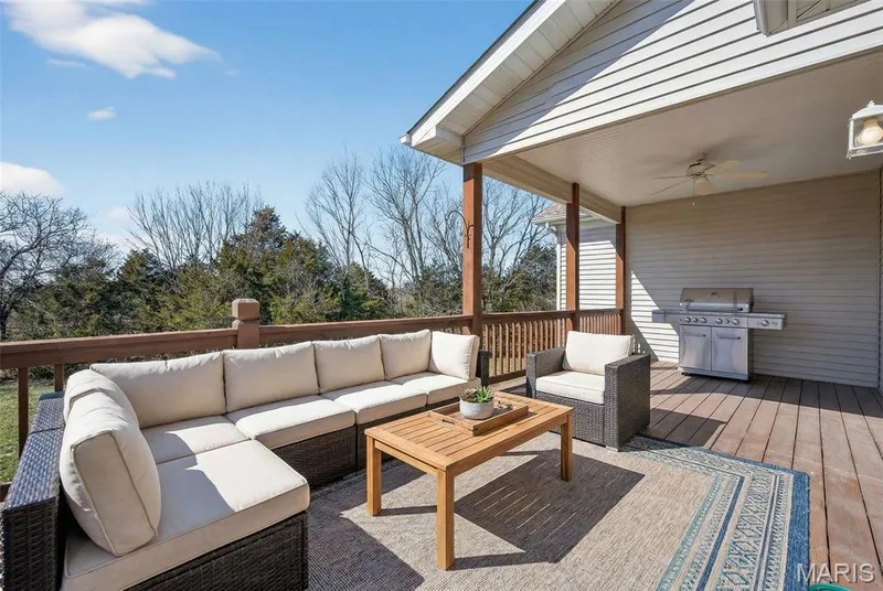 2098 Hawks Landing Drive #S, Lake St. Louis, MO 63367 — listing photo 5 of 85