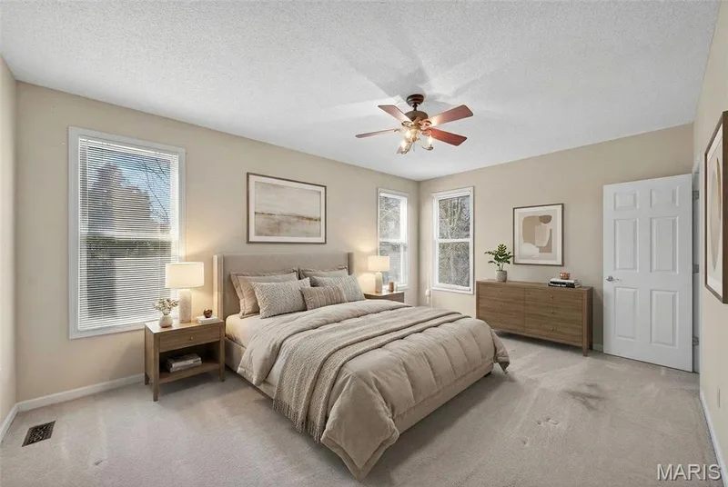 2098 Hawks Landing Drive #S, Lake St. Louis, MO 63367 — listing photo 7 of 85