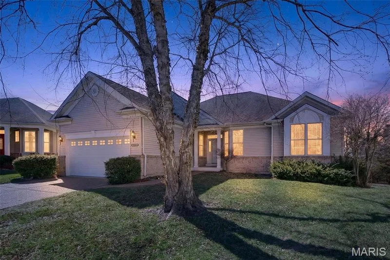 2098 Hawks Landing Drive #S, Lake St. Louis, MO 63367 — listing photo 8 of 85