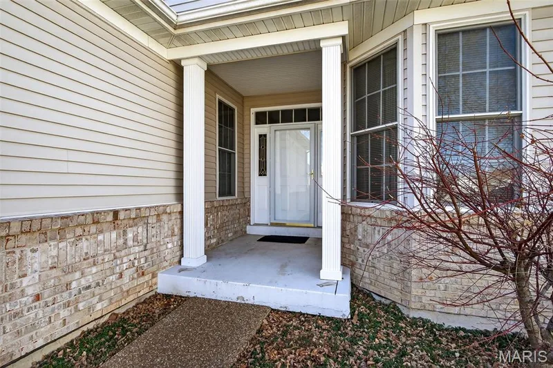 2098 Hawks Landing Drive #S, Lake St. Louis, MO 63367 — listing photo 10 of 85