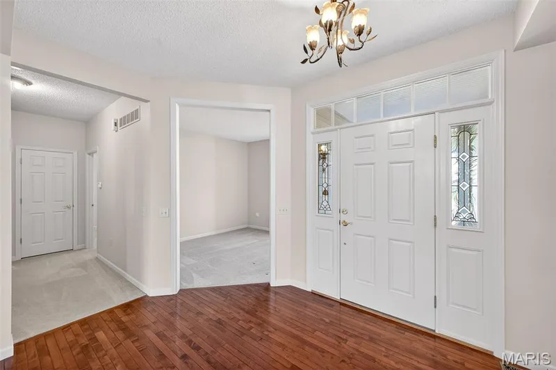 2098 Hawks Landing Drive #S, Lake St. Louis, MO 63367 — listing photo 11 of 85