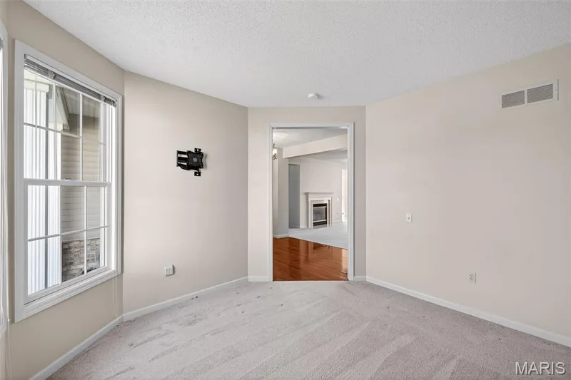 2098 Hawks Landing Drive #S, Lake St. Louis, MO 63367 — listing photo 16 of 85