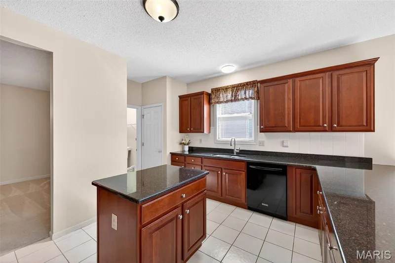 2098 Hawks Landing Drive #S, Lake St. Louis, MO 63367 — listing photo 26 of 85