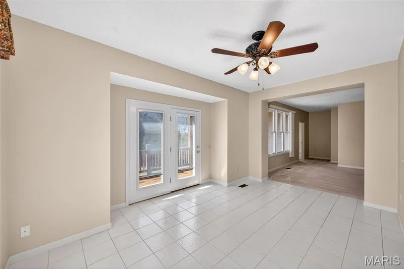 2098 Hawks Landing Drive #S, Lake St. Louis, MO 63367 — listing photo 32 of 85