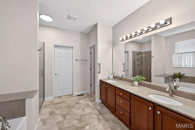 2098 Hawks Landing Drive #S, Lake St. Louis, MO 63367 — listing photo 40 of 85