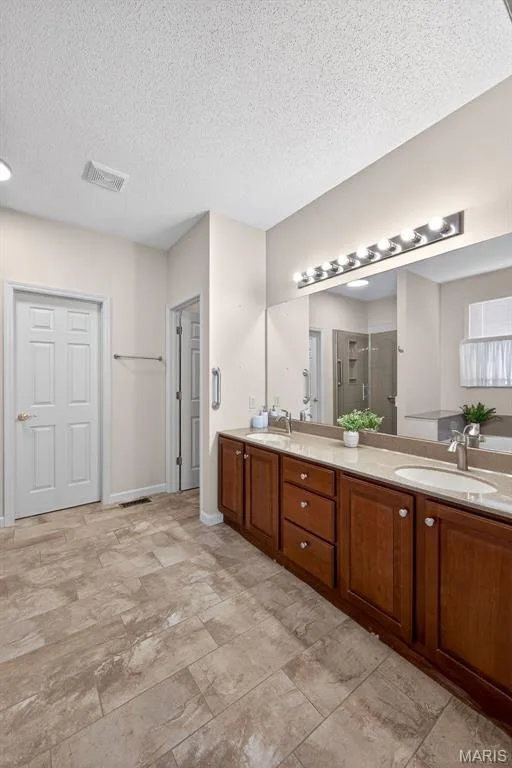 2098 Hawks Landing Drive #S, Lake St. Louis, MO 63367 — listing photo 42 of 85