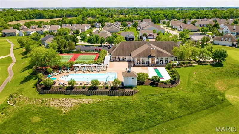 2098 Hawks Landing Drive #S, Lake St. Louis, MO 63367 — listing photo 82 of 85