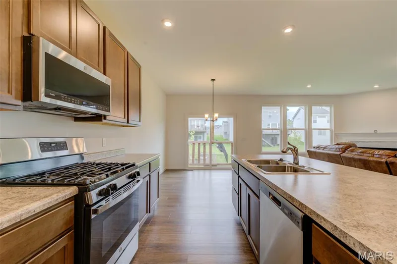 large kitchen w/quiet closet cabinets & drawers — 327 Dalriada Boulevard, O'Fallon, MO 63368