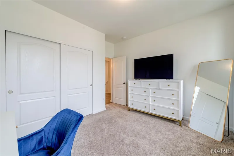 large closet — 327 Dalriada Boulevard, O'Fallon, MO 63368