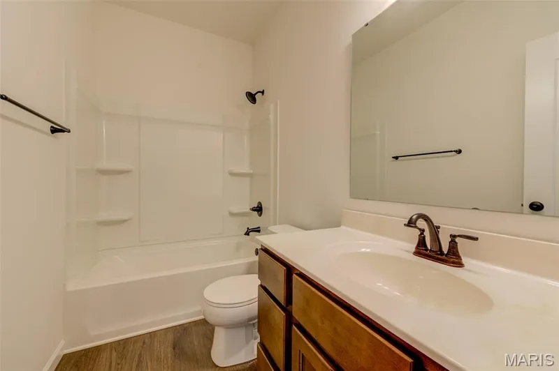 main level 2nd bathroom — 327 Dalriada Boulevard, O'Fallon, MO 63368