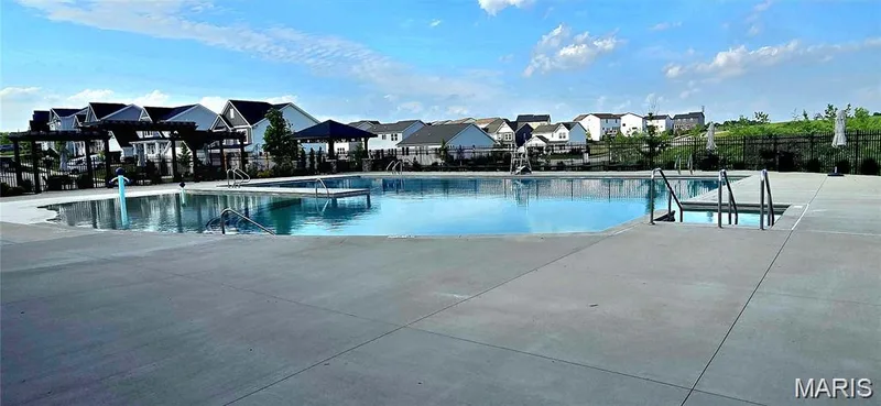 327 Dalriada Boulevard, O'Fallon, MO 63368 — listing photo 33 of 37
