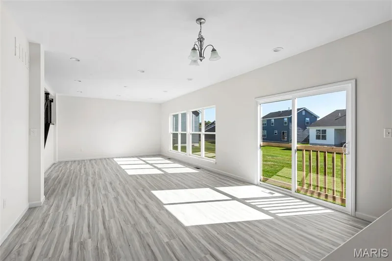 537 Evening Primrose Drive, Wentzville, MO 63385 — listing photo 11 of 29