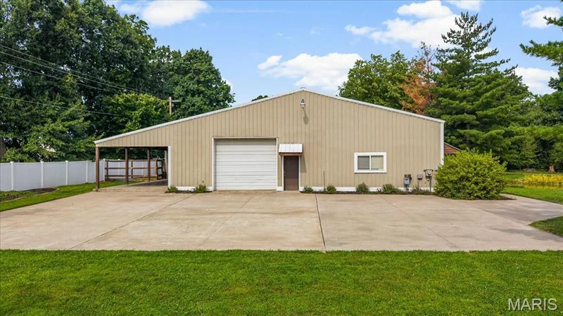Outbuilding #1 — 1252 Pinehurst Club Court, O'Fallon, MO 63366
