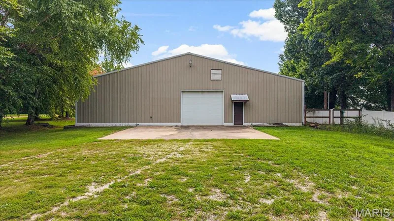 Outbuilding #1 — 1252 Pinehurst Club Court, O'Fallon, MO 63366