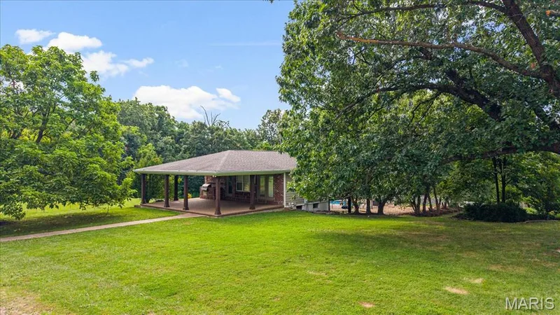 Guest house — 1252 Pinehurst Club Court, O'Fallon, MO 63366