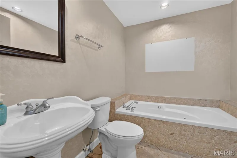 1252 Pinehurst Club Court, O'Fallon, MO 63366 — listing photo 59 of 76