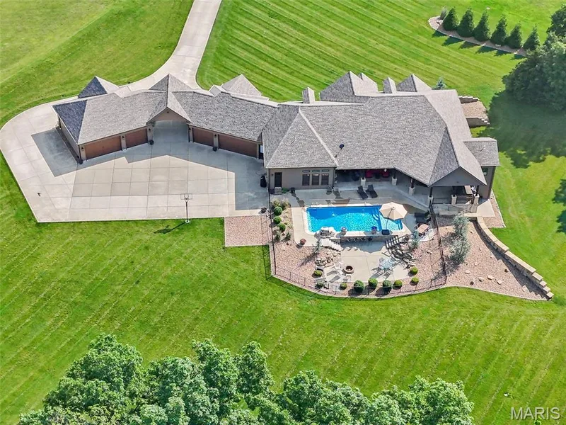 32 Taylors Way, Foristell, MO 63348 — listing photo 2 of 99