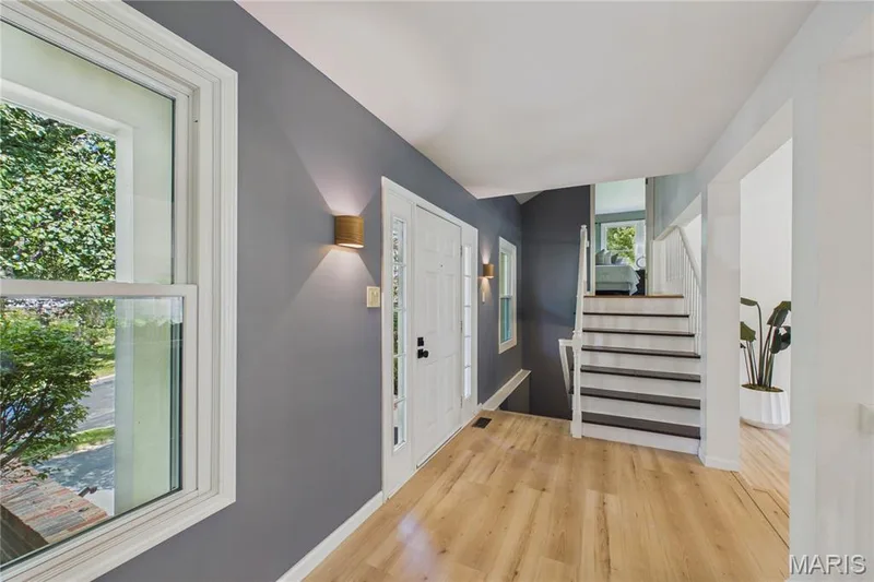 14292 Cedar Springs Drive, Chesterfield, MO 63017 — listing photo 4 of 39