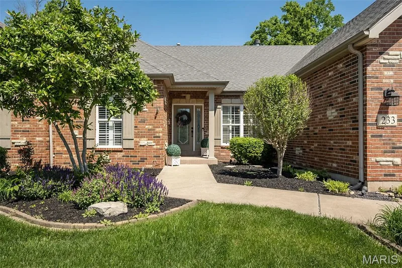 233 Fox Haven Drive, O'Fallon, MO 63368 — listing photo 2 of 66