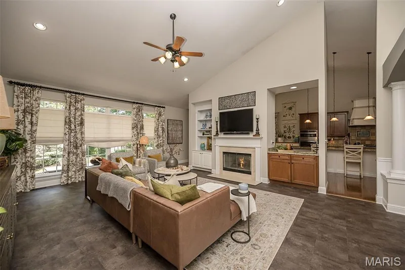 233 Fox Haven Drive, O'Fallon, MO 63368 — listing photo 9 of 66