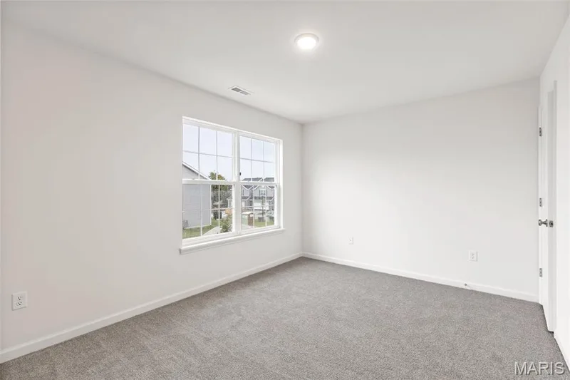 37 Fairmount Grove Drive, St Peters, MO 63376 — listing photo 5 of 25