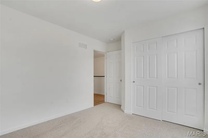 35 Shady Elm Court, St Charles, MO 63301 — listing photo 3 of 18