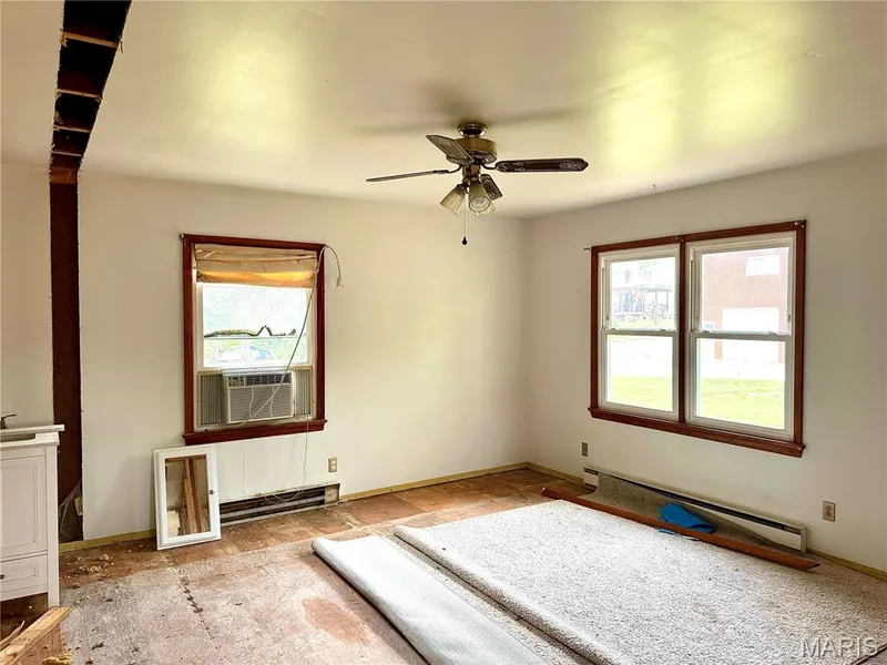 235 Green Street, Augusta, MO 63332 — listing photo 4 of 16
