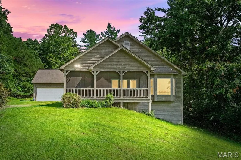 19037 Foxrun Hollow Lane, Wildwood, MO 63069 — listing photo 2 of 49