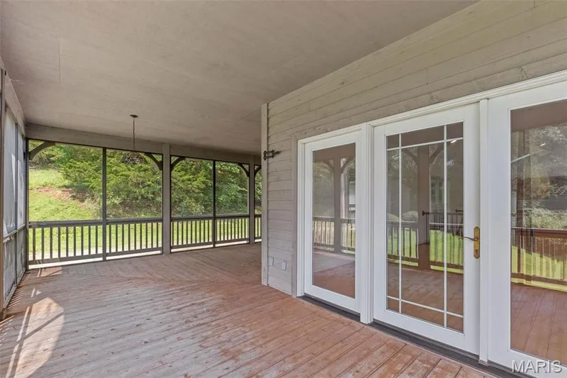 19037 Foxrun Hollow Lane, Wildwood, MO 63069 — listing photo 25 of 49