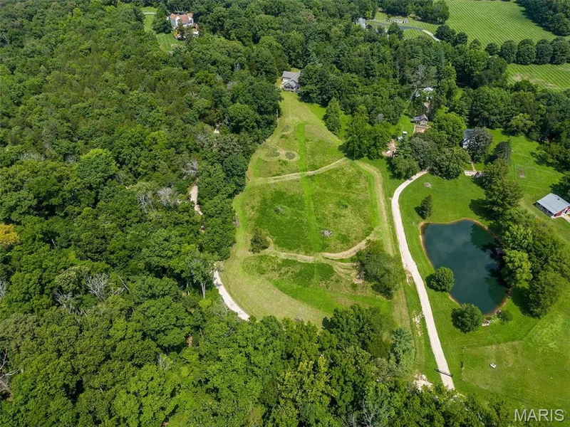 19037 Foxrun Hollow Lane, Wildwood, MO 63069 — listing photo 44 of 49