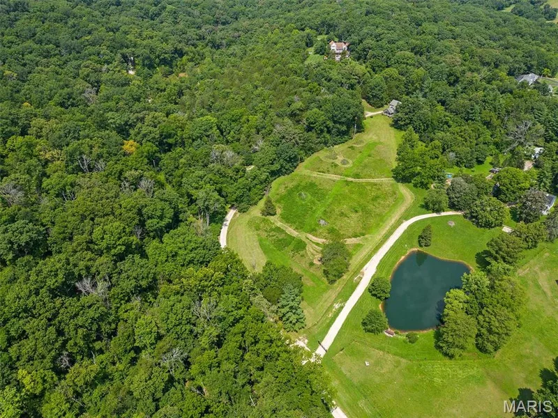 19037 Foxrun Hollow Lane, Wildwood, MO 63069 — listing photo 46 of 49