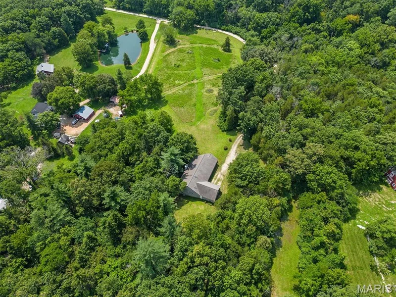 19037 Foxrun Hollow Lane, Wildwood, MO 63069 — listing photo 48 of 49