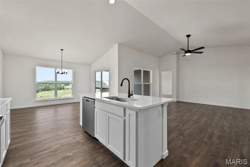 15 Shady Elm Court, St Charles, MO 63301 — listing photo 9 of 19