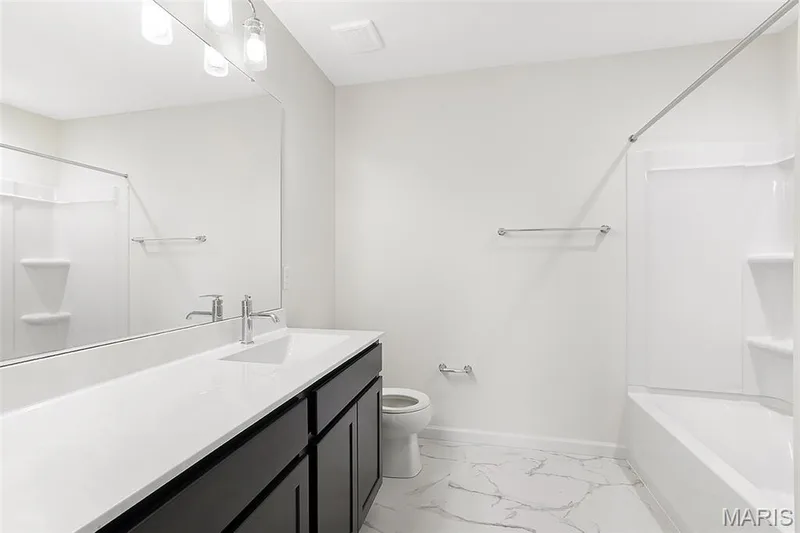 107 Windrow Drive, O'Fallon, MO 63385 — listing photo 4 of 22