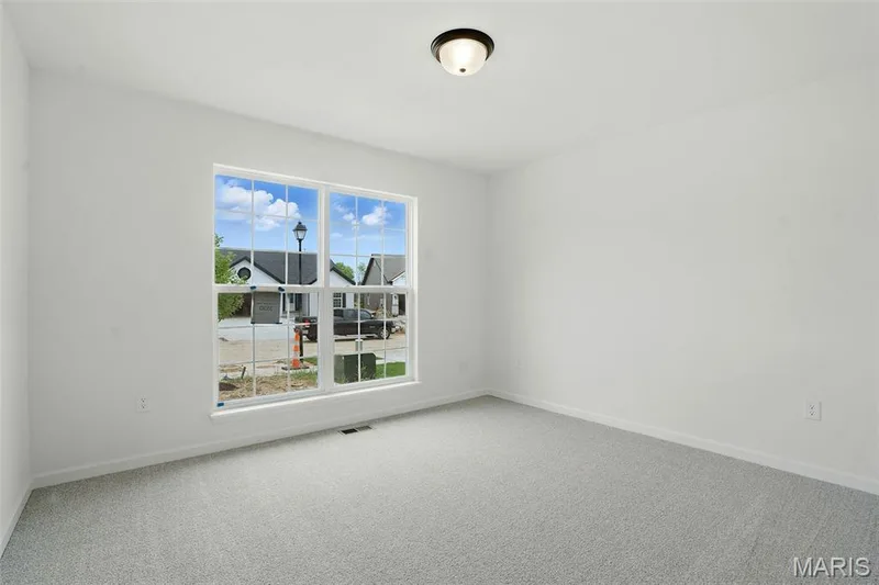 154 Bell Boulevard, Wentzville, MO 63385 — listing photo 4 of 20