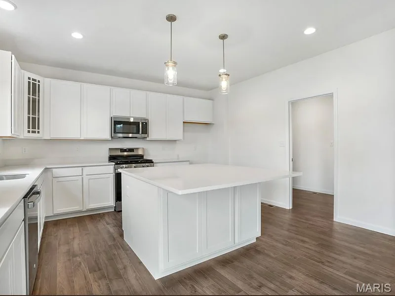 608 Tull Court, Wentzville, MO 63385 — listing photo 18 of 30