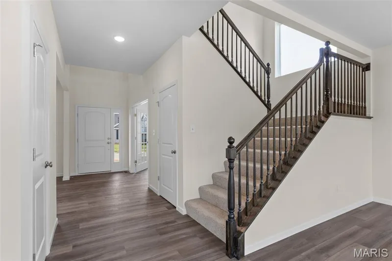 234 Windmill View Drive, Wentzville, MO 63385 — listing photo 2 of 26