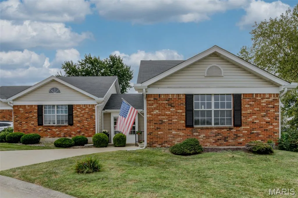 Welcome to 1647 Chapman! — 1647 Chapman Court, St Charles, MO 63303