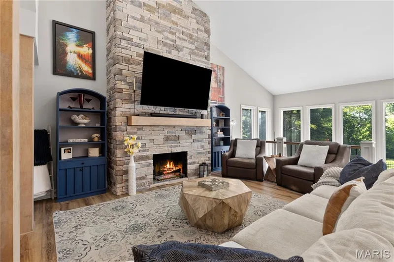 52 Moorings Drive, Lake St. Louis, MO 63367 — listing photo 11 of 62
